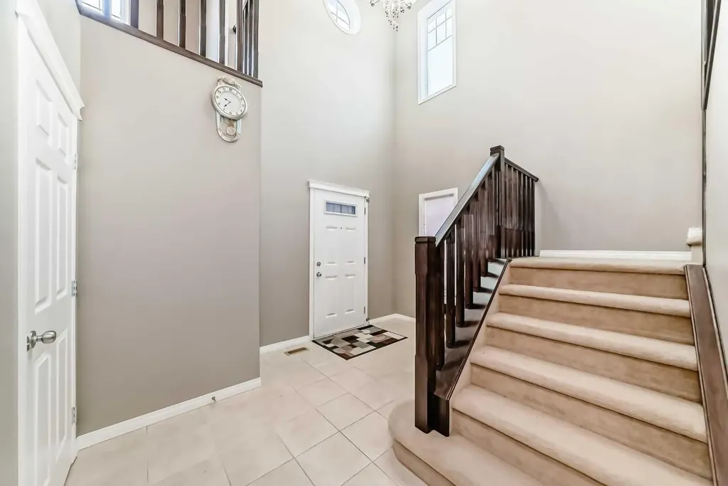 2092 Reunion Boulevard NW Airdrie AB T4B 0J2