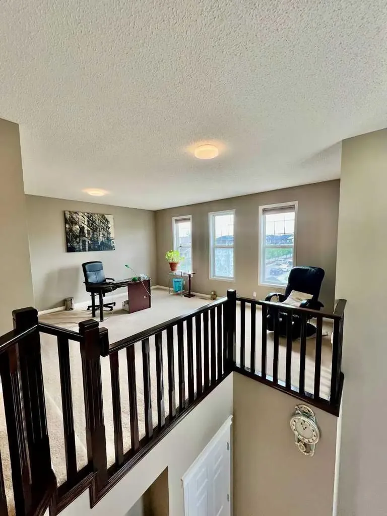 2092 Reunion Boulevard NW Airdrie AB T4B 0J2