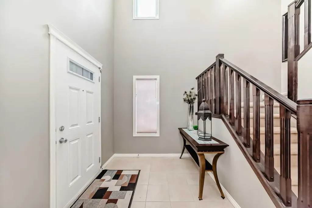 2092 Reunion Boulevard NW Airdrie AB T4B 0J2