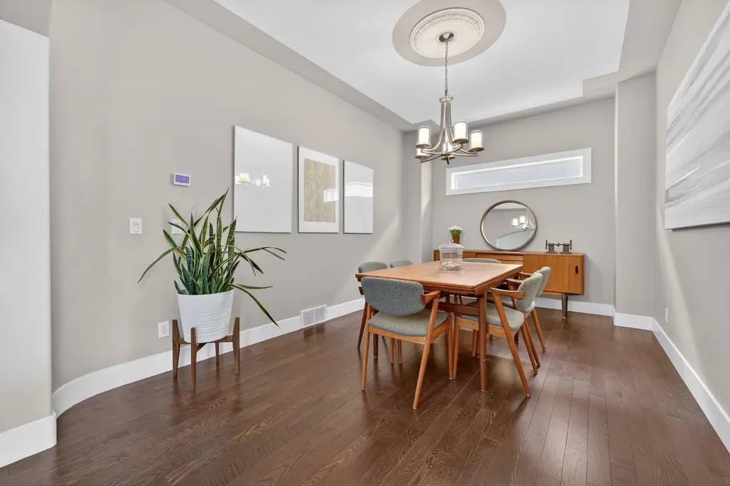 46 Simcrest Manor SW Calgary AB T3H4K2