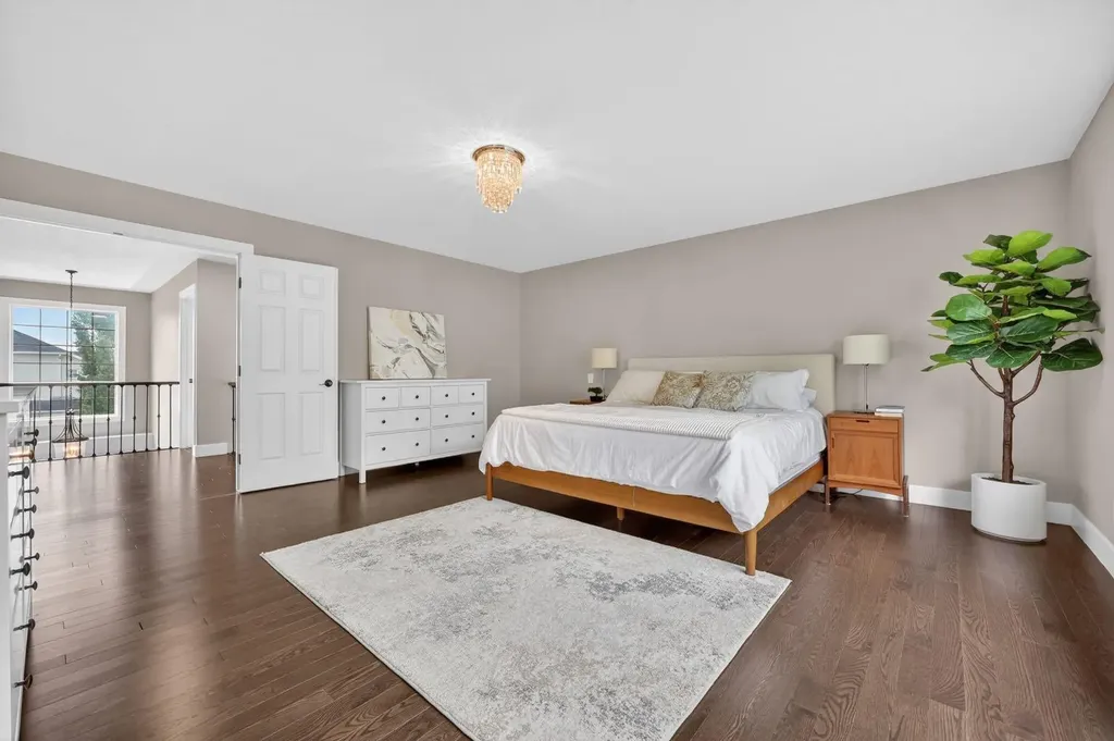 46 Simcrest Manor SW Calgary AB T3H4K2