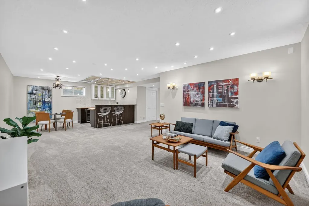 46 Simcrest Manor SW Calgary AB T3H4K2