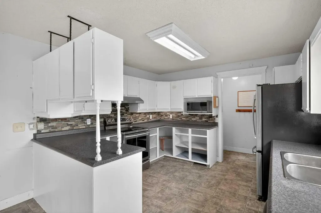 504 1 Avenue NE Airdrie AB T4B 1R1