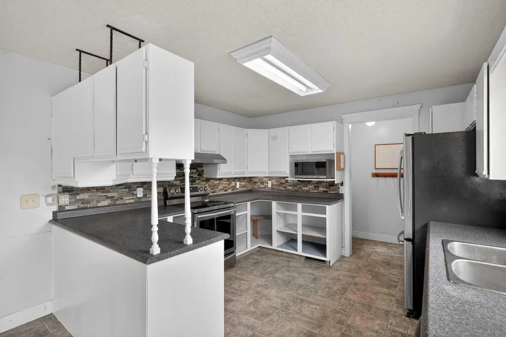 504 1 Avenue NE Airdrie AB T4B 1R1