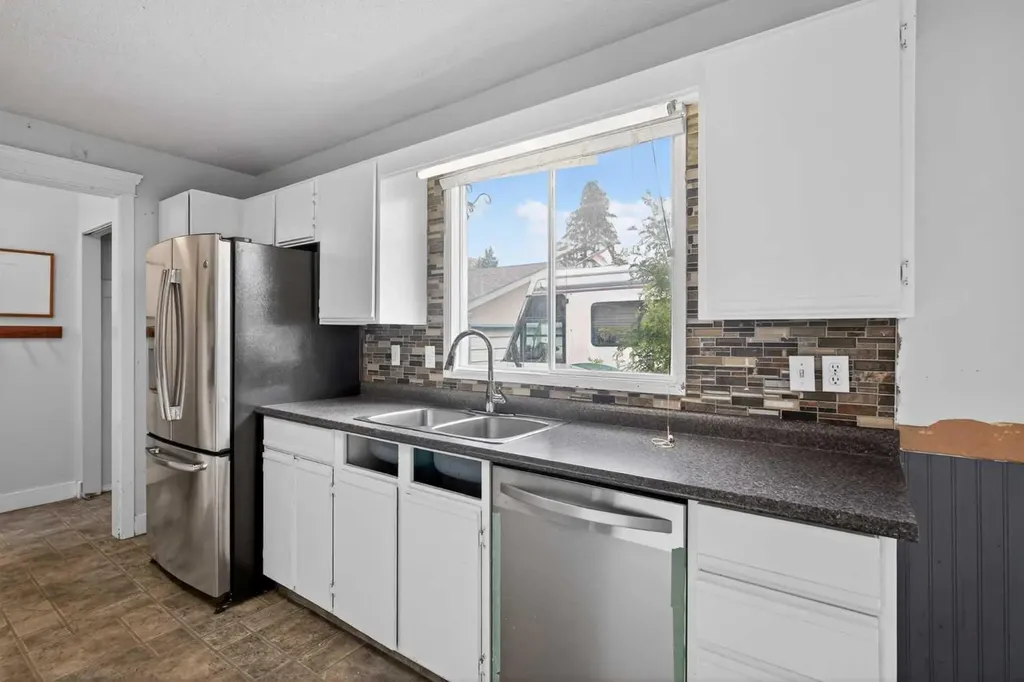 504 1 Avenue NE Airdrie AB T4B 1R1