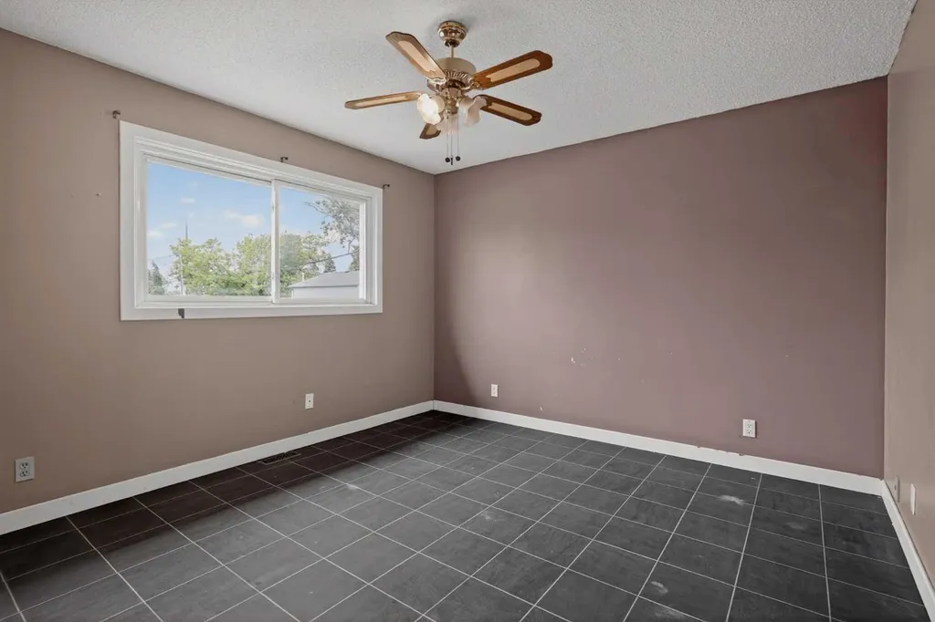 504 1 Avenue NE Airdrie AB T4B 1R1