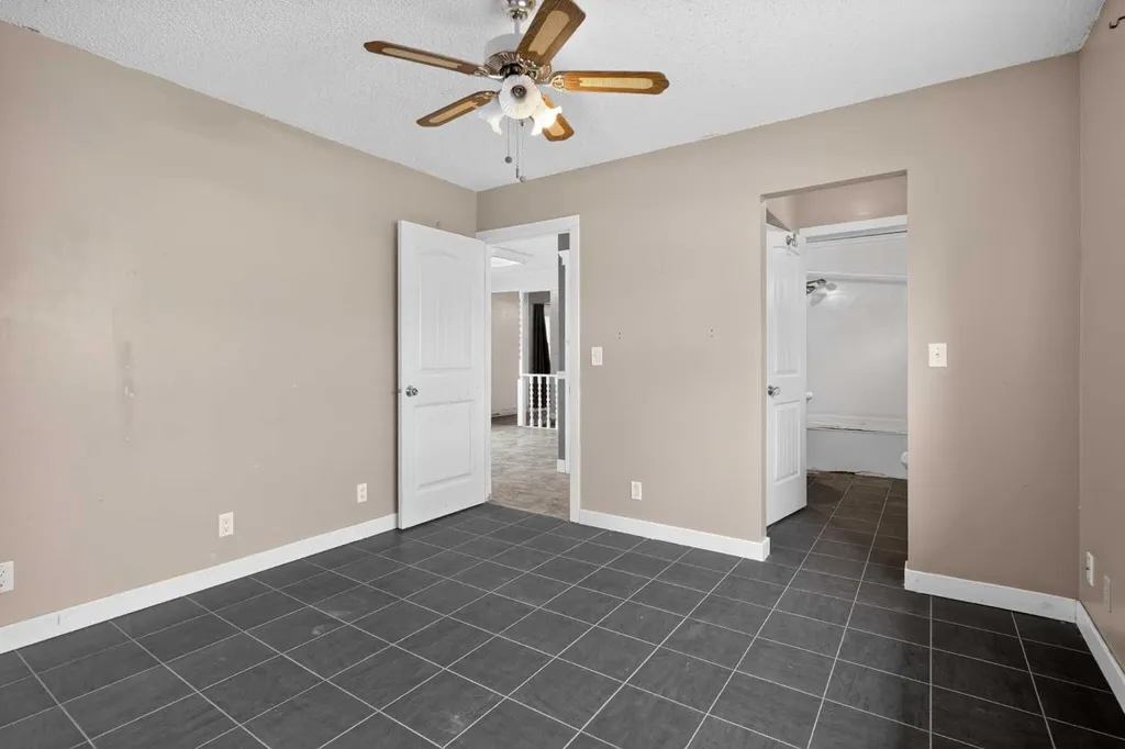 504 1 Avenue NE Airdrie AB T4B 1R1