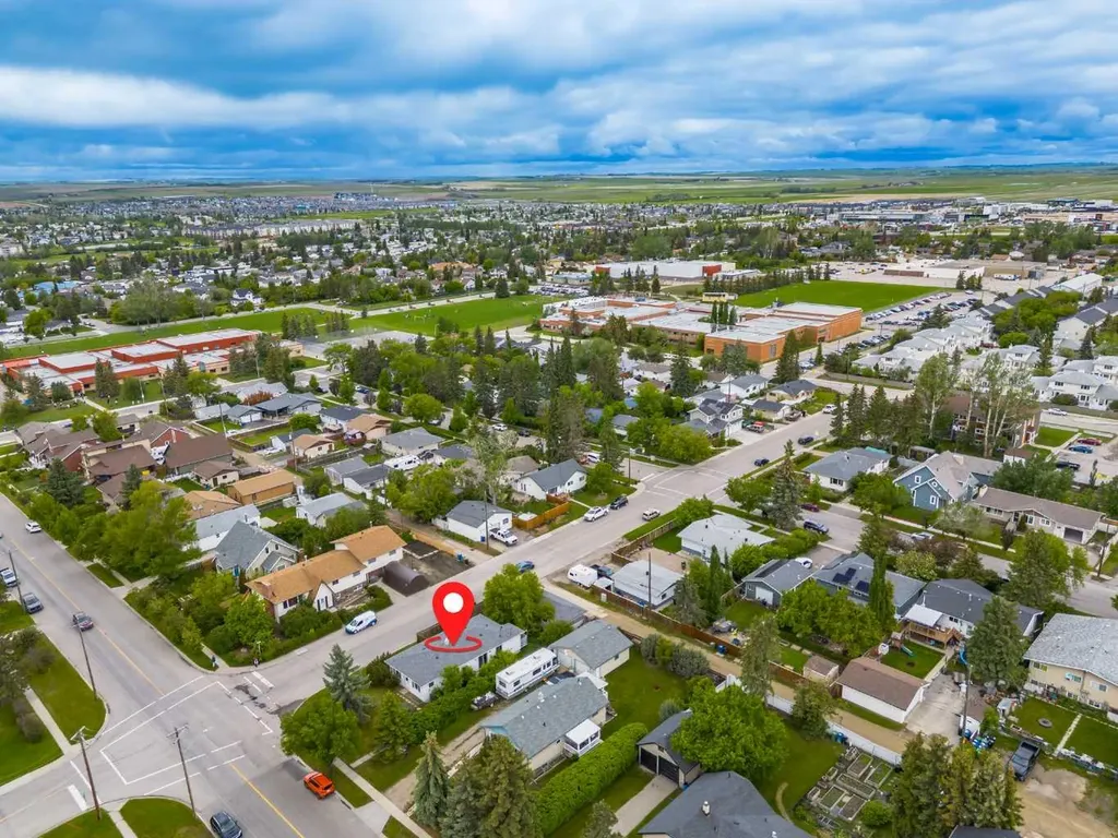 504 1 Avenue NE Airdrie AB T4B 1R1