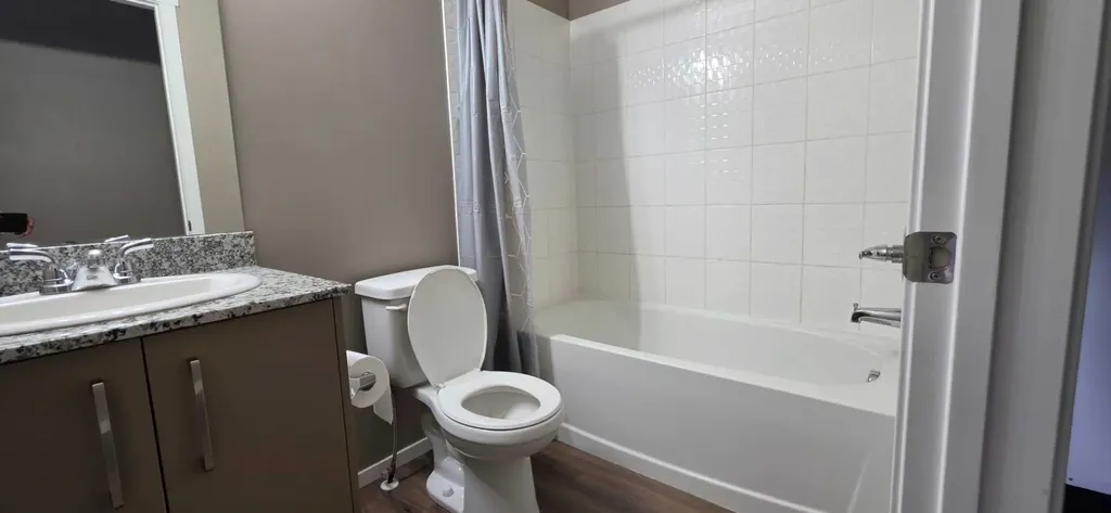 4641 128 Avenue NE Calgary AB T3N1T4