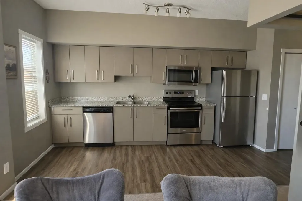 4641 128 Avenue NE Calgary AB T3N1T4