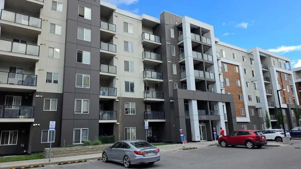 4641 128 Avenue NE Calgary AB T3N1T4
