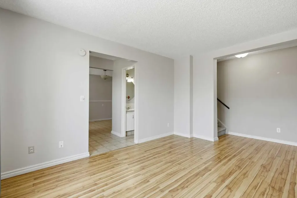 740 Bracewood Drive SW Calgary AB T2W 3N3