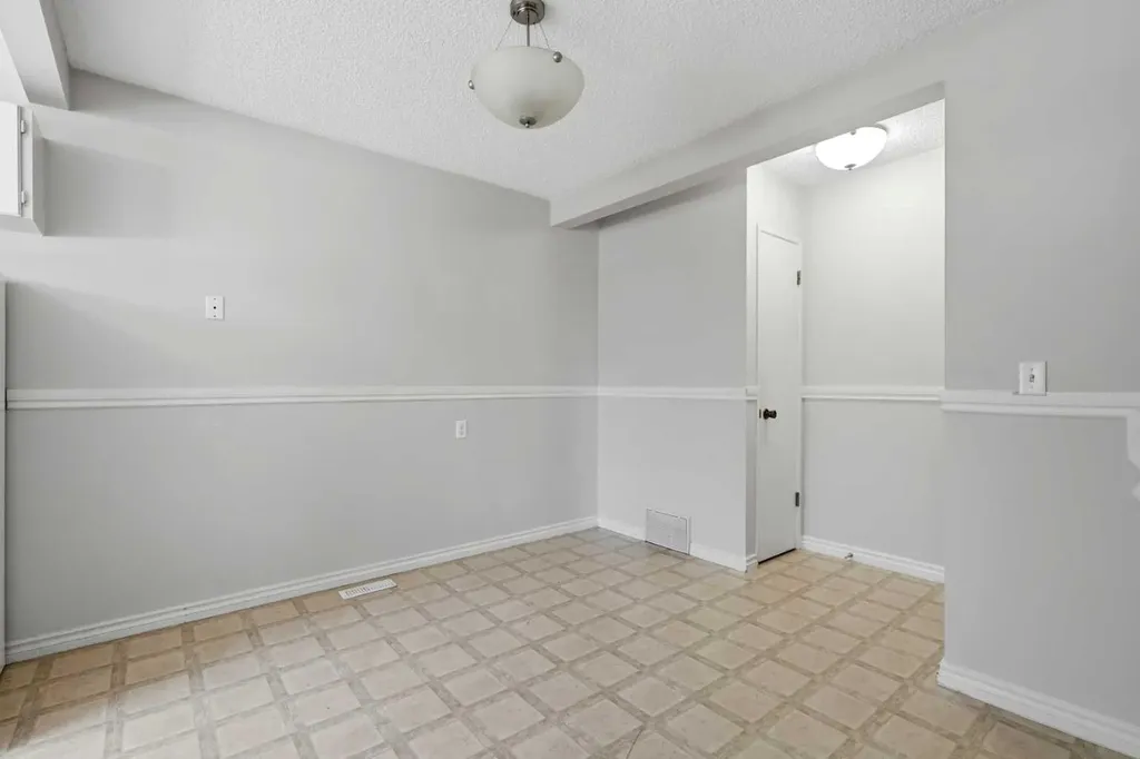740 Bracewood Drive SW Calgary AB T2W 3N3