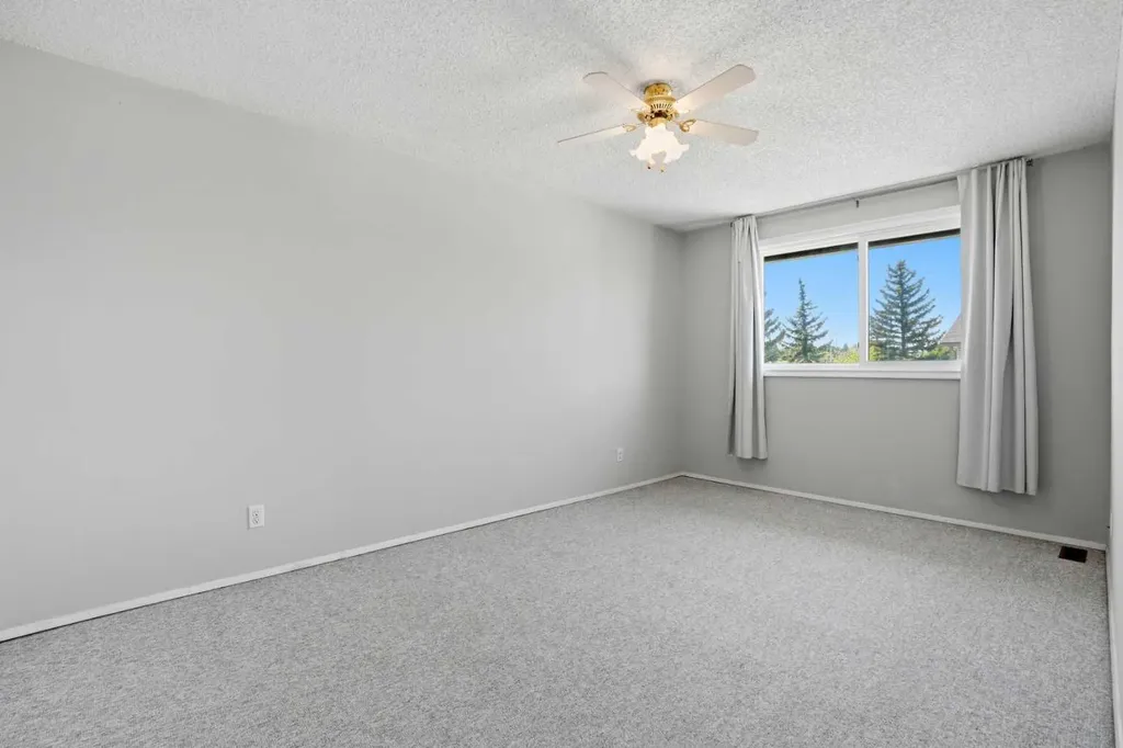 740 Bracewood Drive SW Calgary AB T2W 3N3
