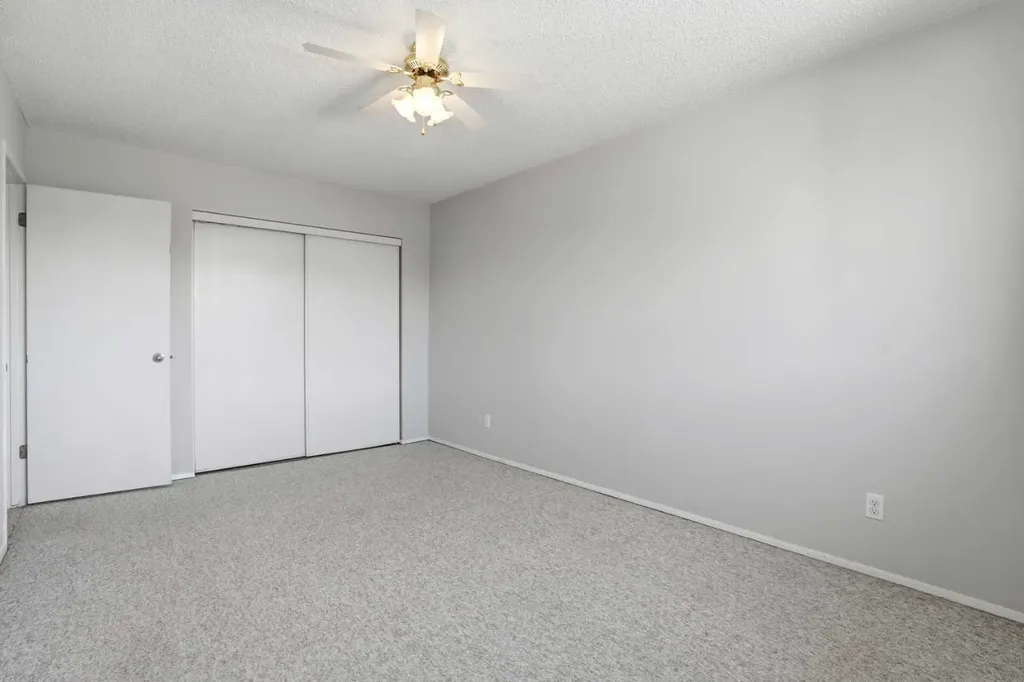 740 Bracewood Drive SW Calgary AB T2W 3N3