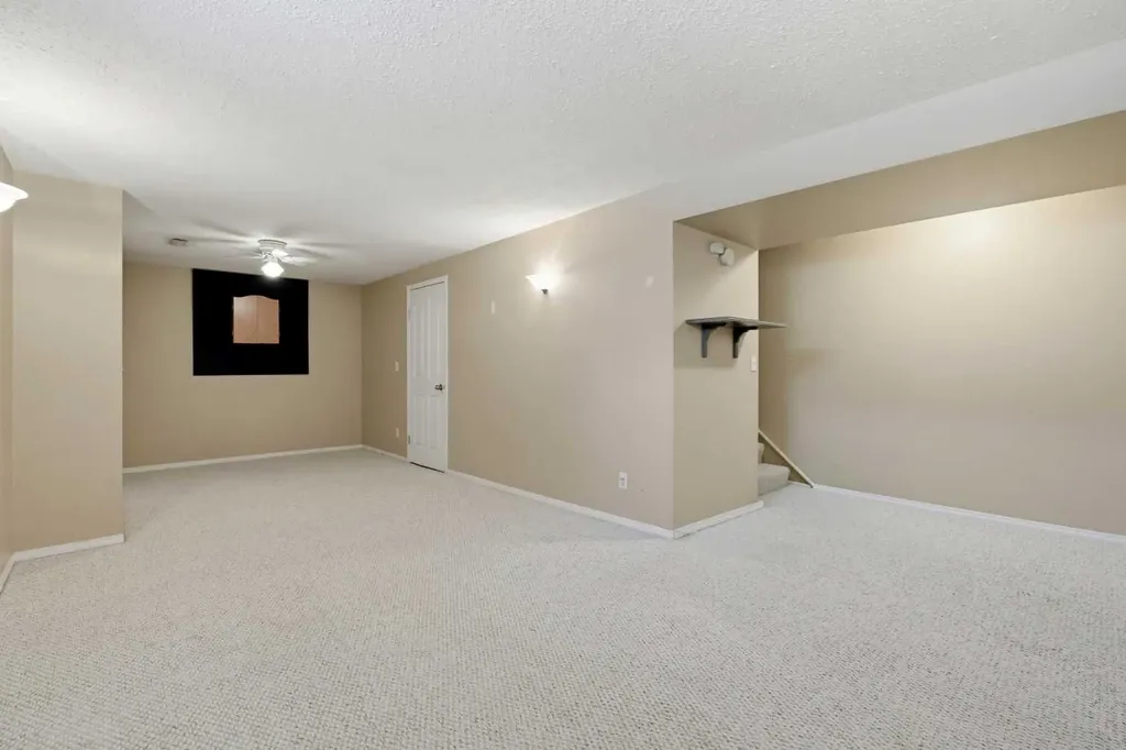 740 Bracewood Drive SW Calgary AB T2W 3N3