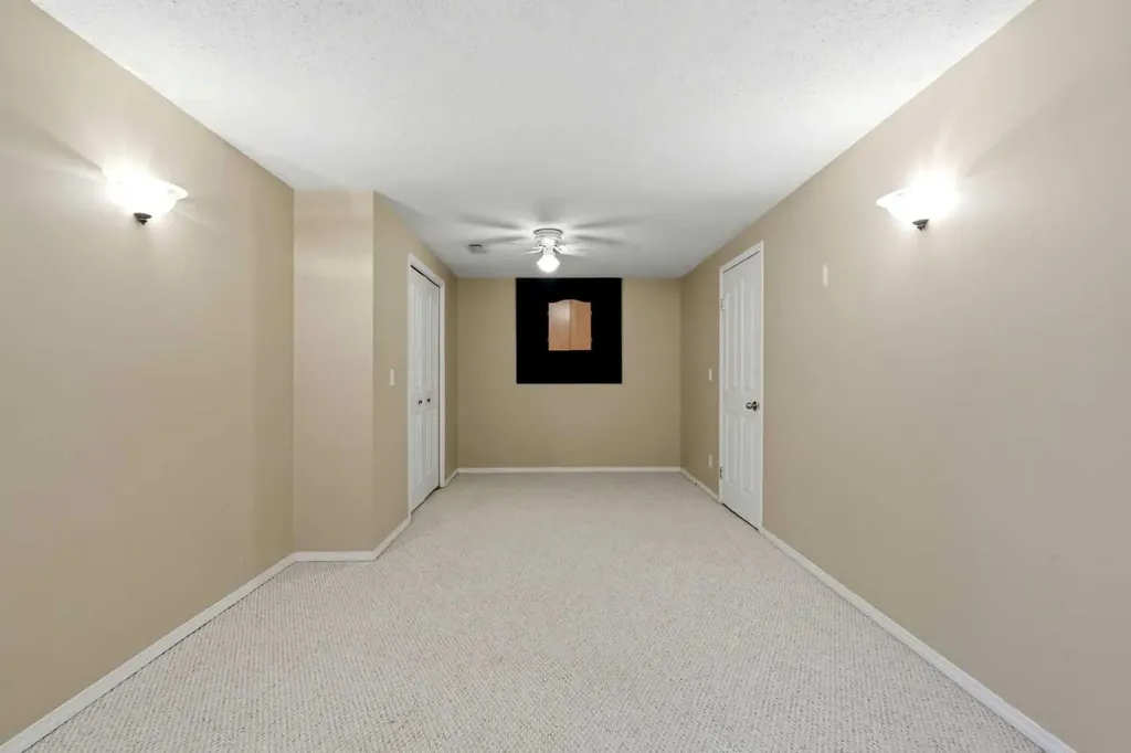 740 Bracewood Drive SW Calgary AB T2W 3N3