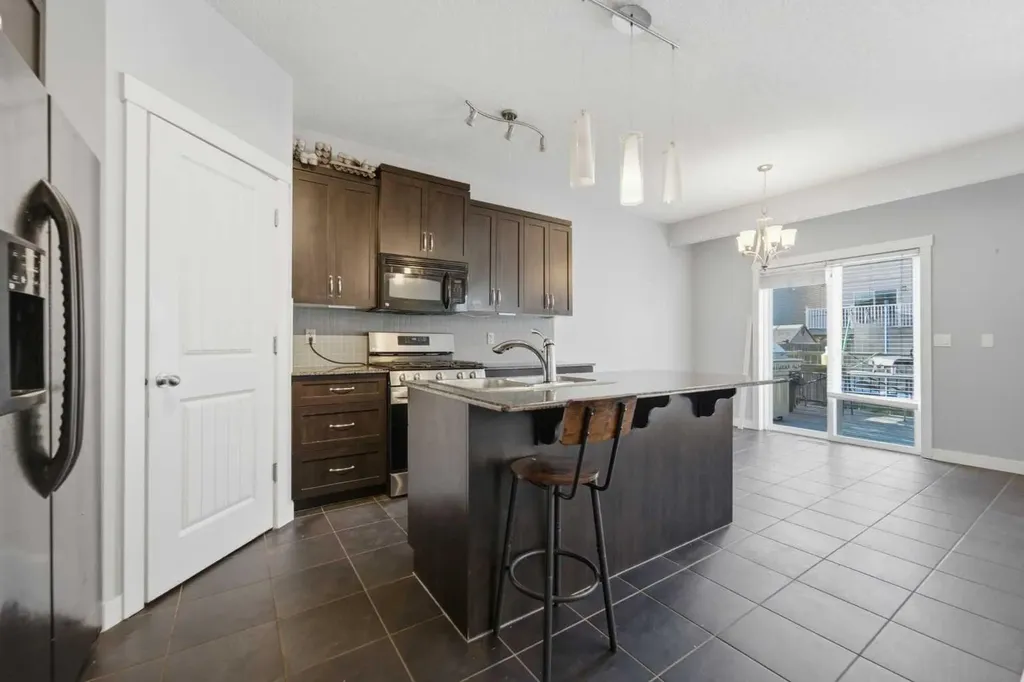 174 Morningside Circle SW Airdrie AB T4B 0X4