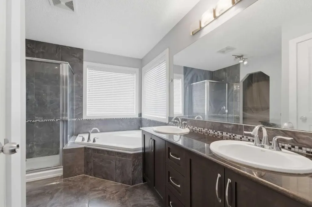 174 Morningside Circle SW Airdrie AB T4B 0X4