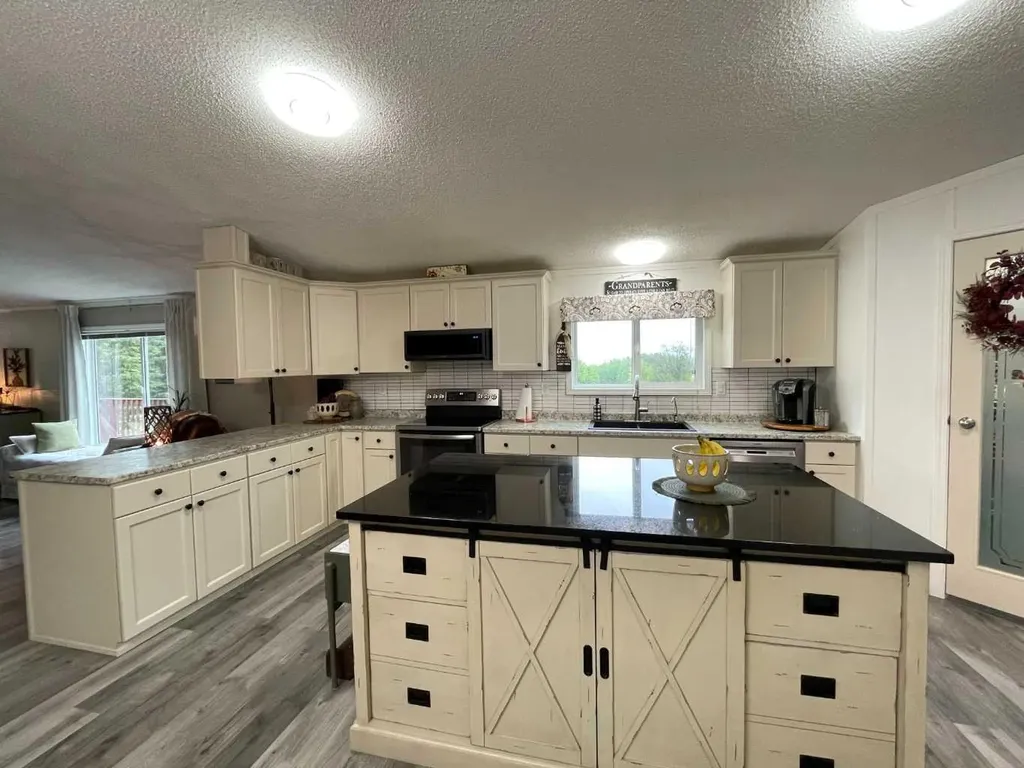 25128 Highway 43 Ridgevalley AB T0H3N0