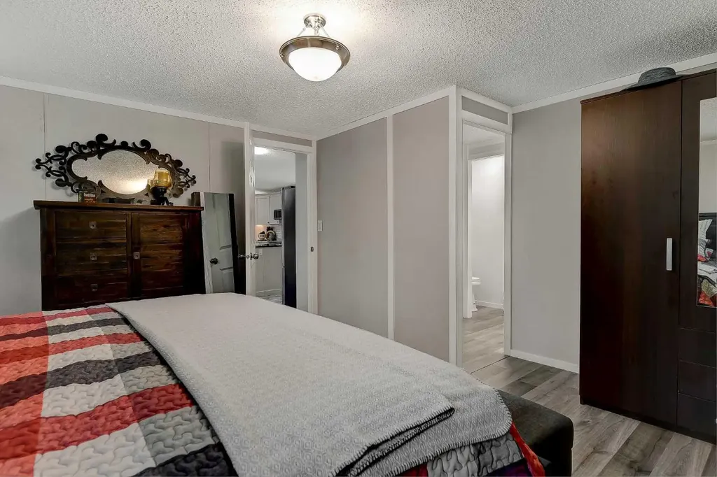 25128 Highway 43 Ridgevalley AB T0H3N0