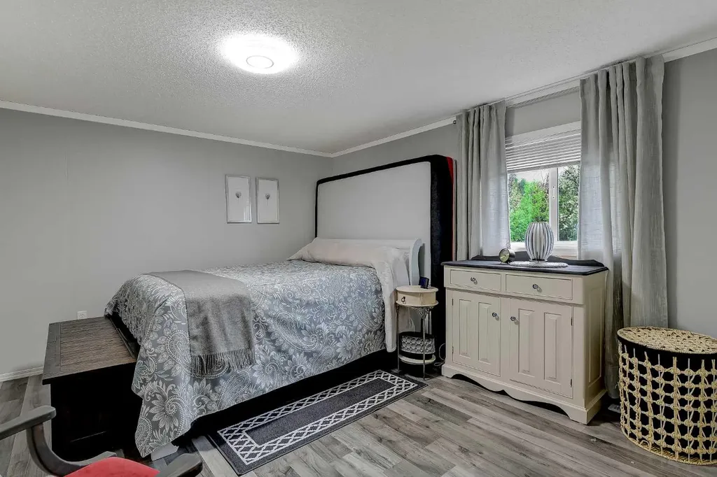 25128 Highway 43 Ridgevalley AB T0H3N0