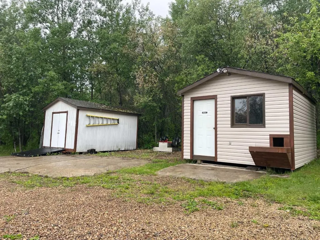 25128 Highway 43 Ridgevalley AB T0H3N0