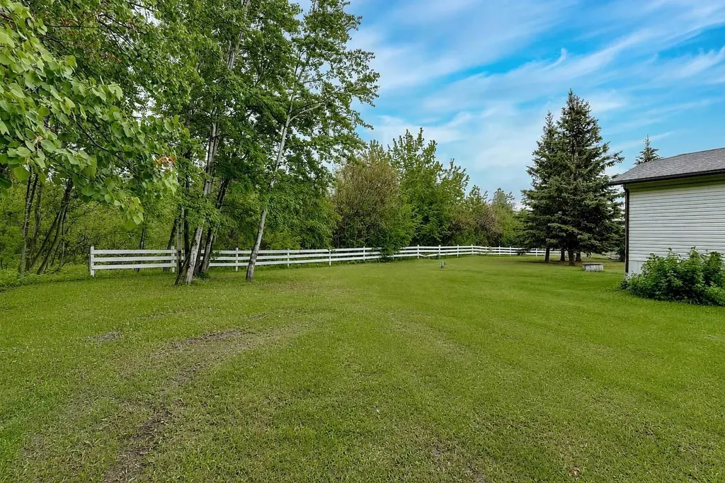 25128 Highway 43 Ridgevalley AB T0H3N0