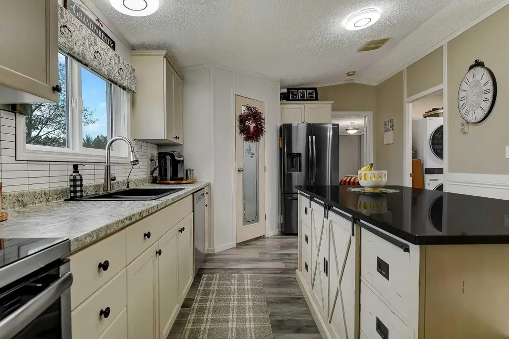 25128 Highway 43 Ridgevalley AB T0H3N0