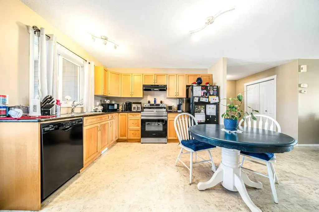149 Southlands Pointe SE Medicine Hat AB T1B 0M5