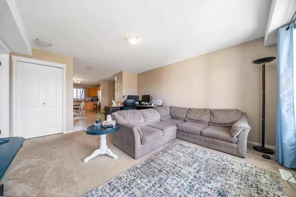 149 Southlands Pointe SE Medicine Hat AB T1B 0M5