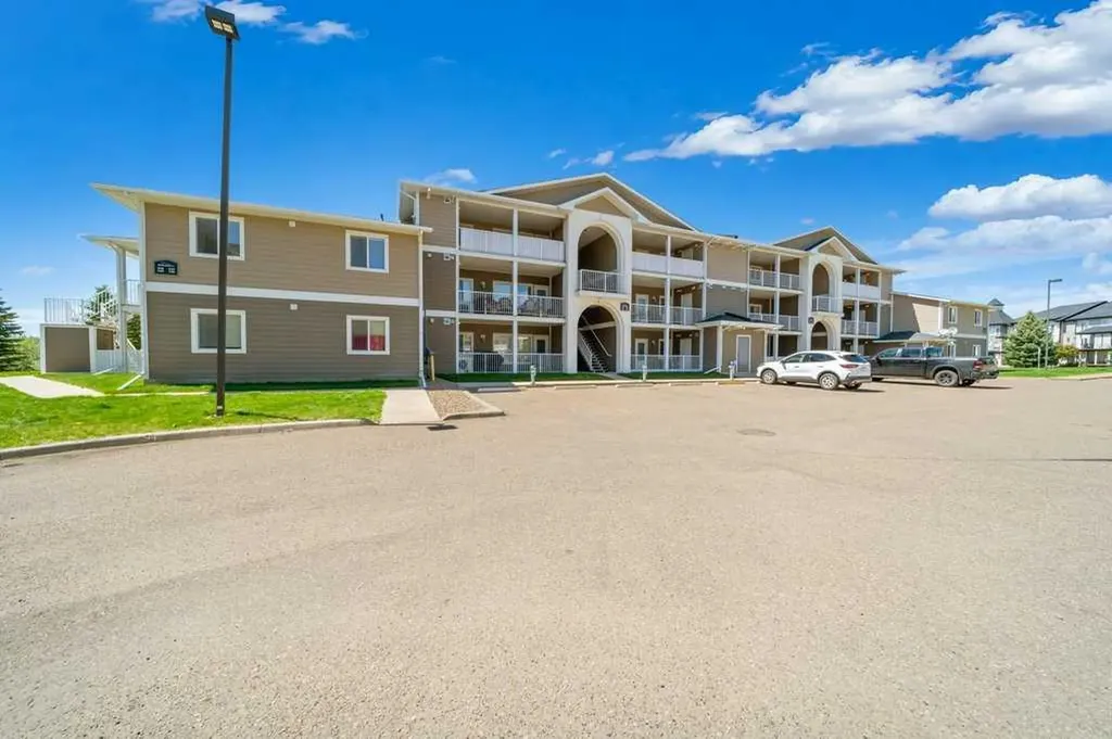 149 Southlands Pointe SE Medicine Hat AB T1B 0M5