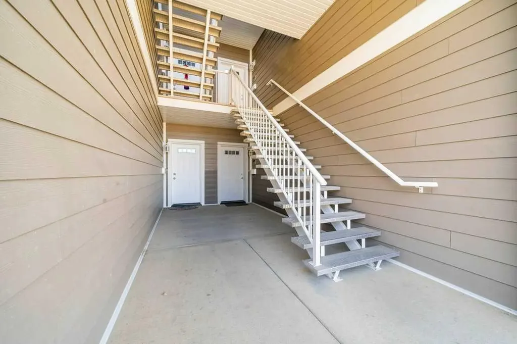 149 Southlands Pointe SE Medicine Hat AB T1B 0M5
