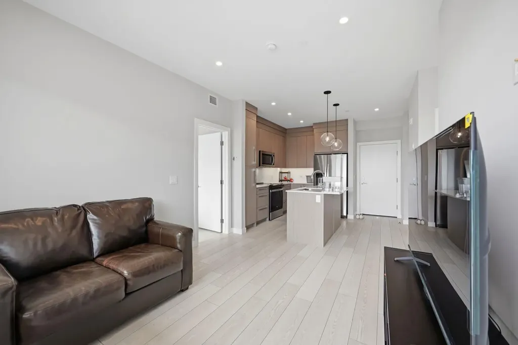 44 Skyview Parkway Calgary AB T3N2R8