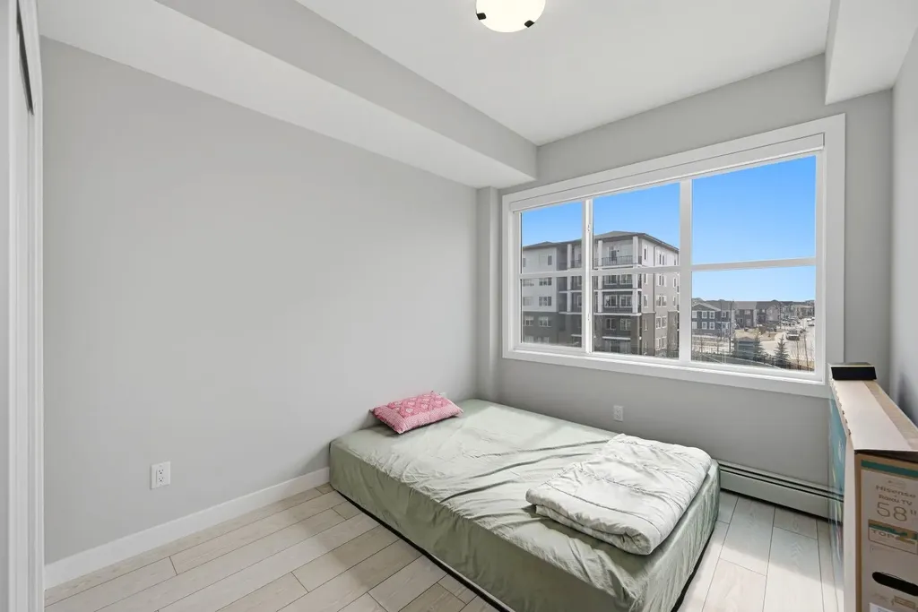 44 Skyview Parkway Calgary AB T3N2R8