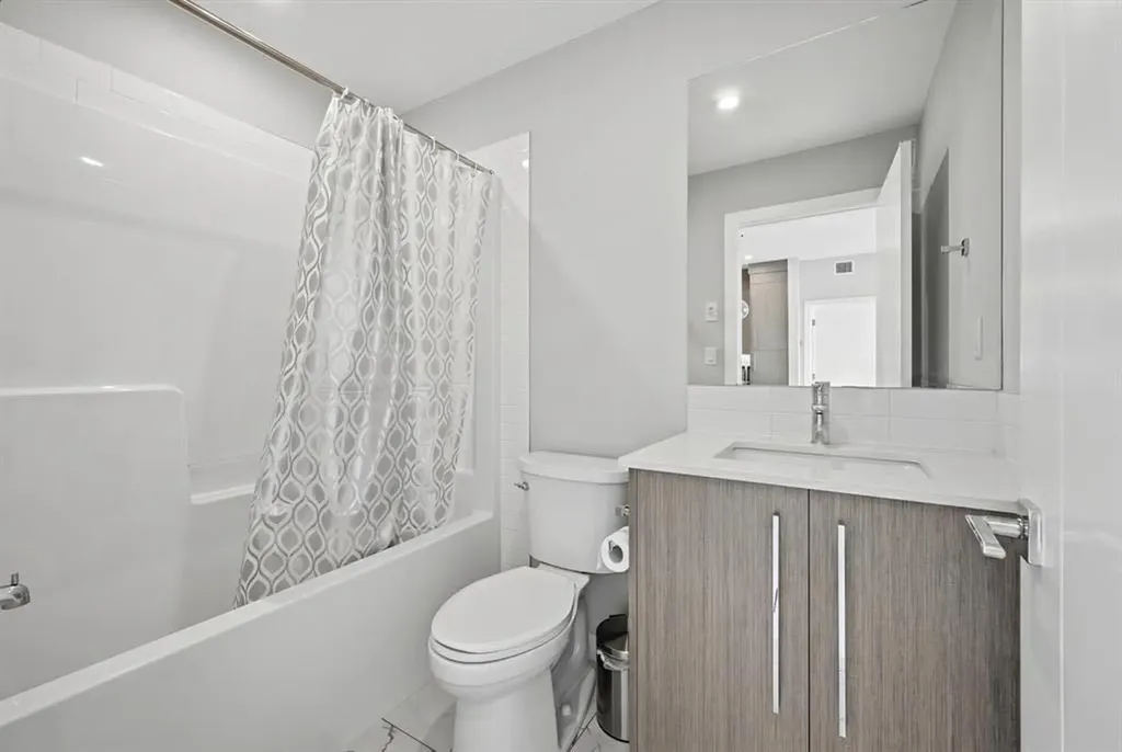 44 Skyview Parkway Calgary AB T3N2R8