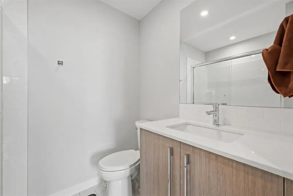 44 Skyview Parkway Calgary AB T3N2R8