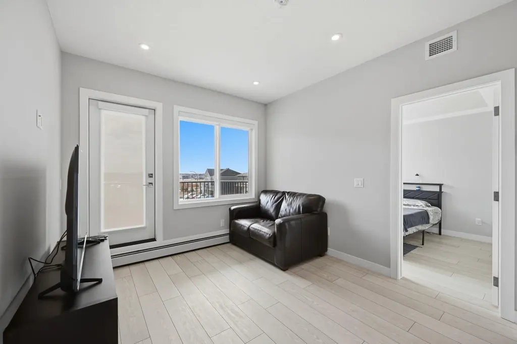 44 Skyview Parkway Calgary AB T3N2R8