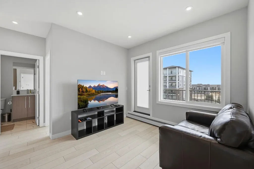 44 Skyview Parkway Calgary AB T3N2R8