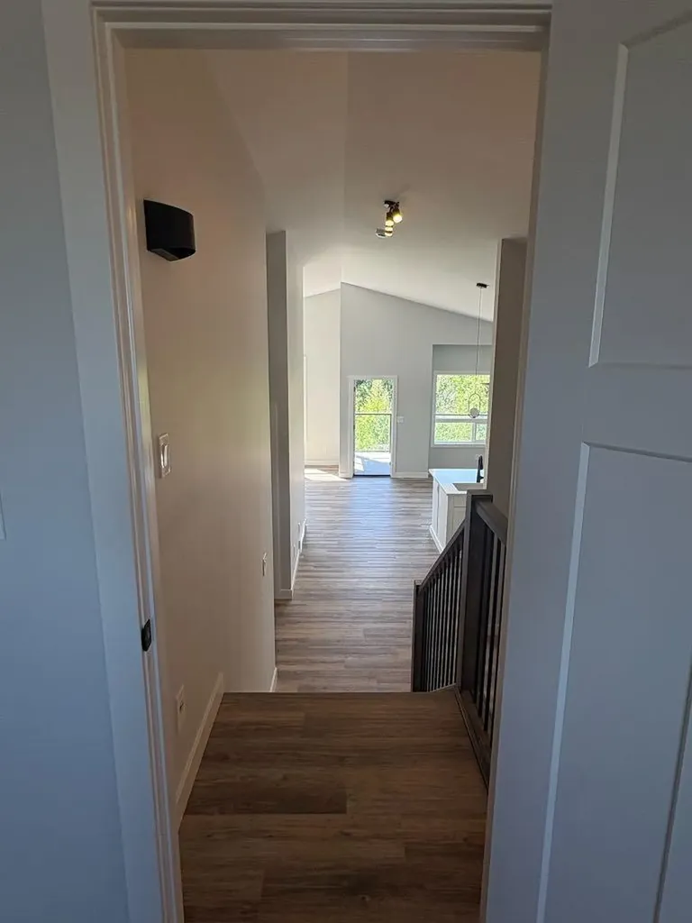 8 Henner's Place Lacombe AB T4L 1Y9