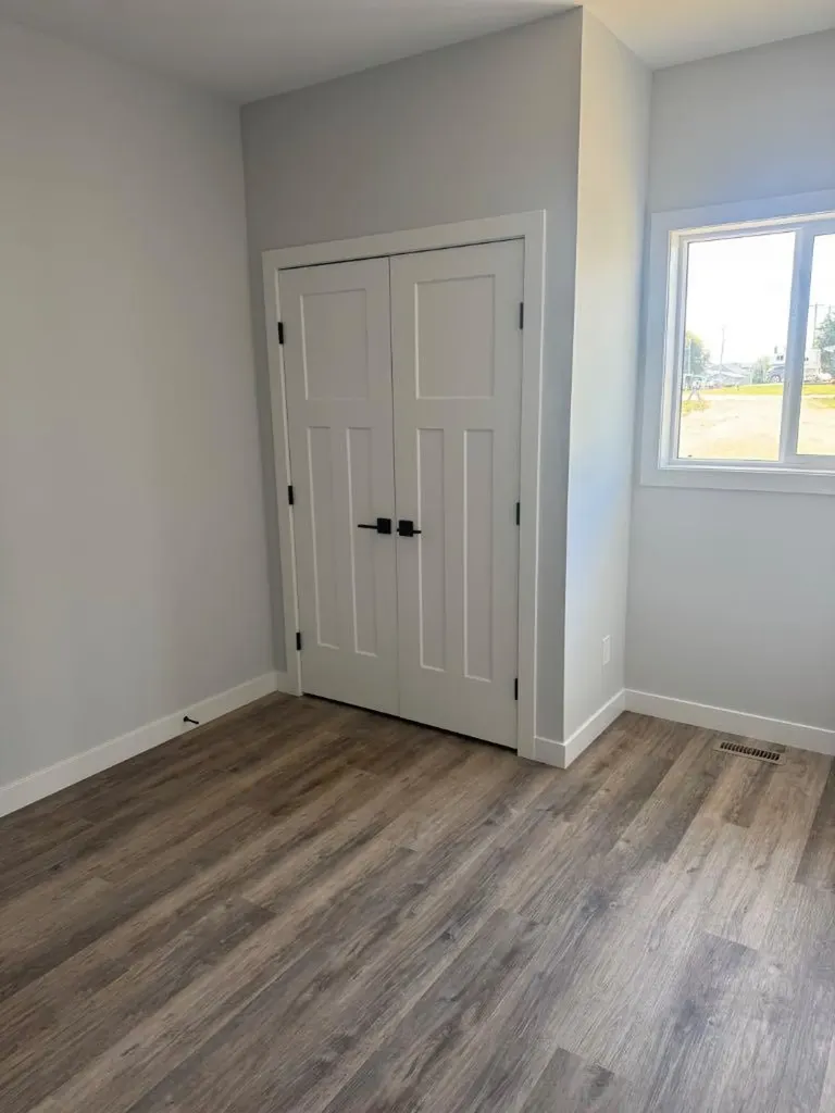 8 Henner's Place Lacombe AB T4L 1Y9