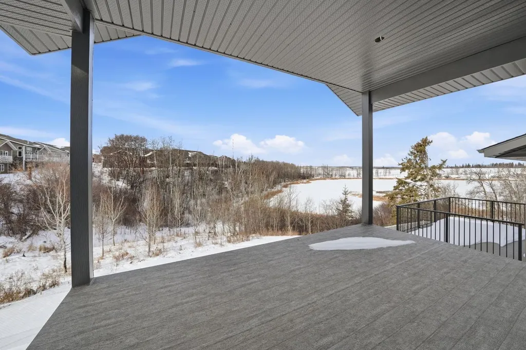 8 Henner's Place Lacombe AB T4L 1Y9
