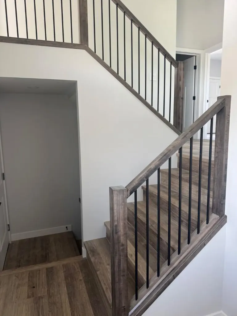8 Henner's Place Lacombe AB T4L 1Y9