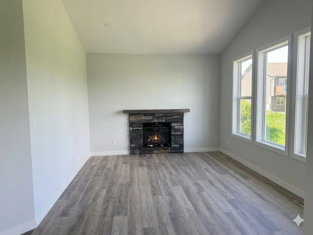 8 Henner's Place Lacombe AB T4L 1Y9