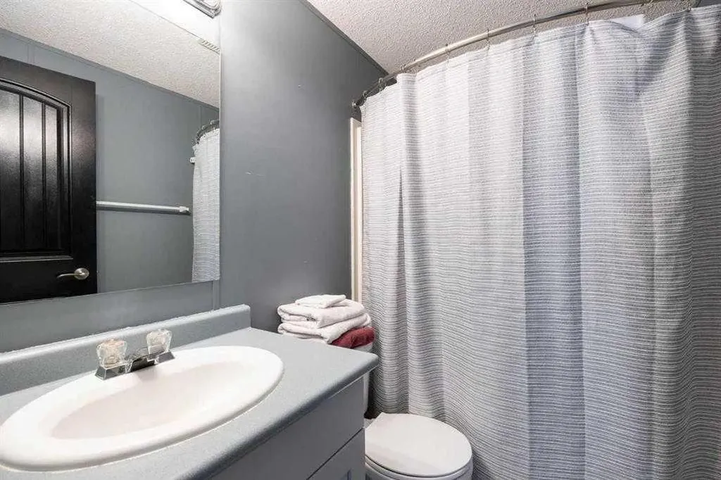 120 Hunter Street Fort Mcmurray AB T9K 2K6