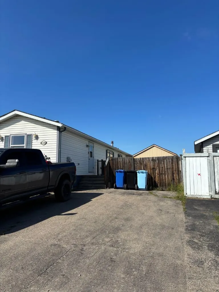 120 Hunter Street Fort Mcmurray AB T9K 2K6