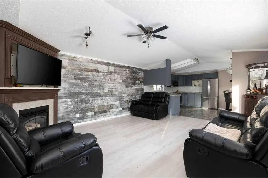 120 Hunter Street Fort Mcmurray AB T9K 2K6