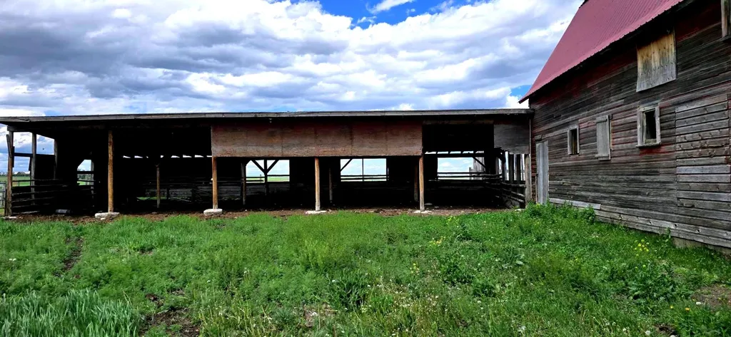 291062 Township Road 164 Nanton AB T0L1R0