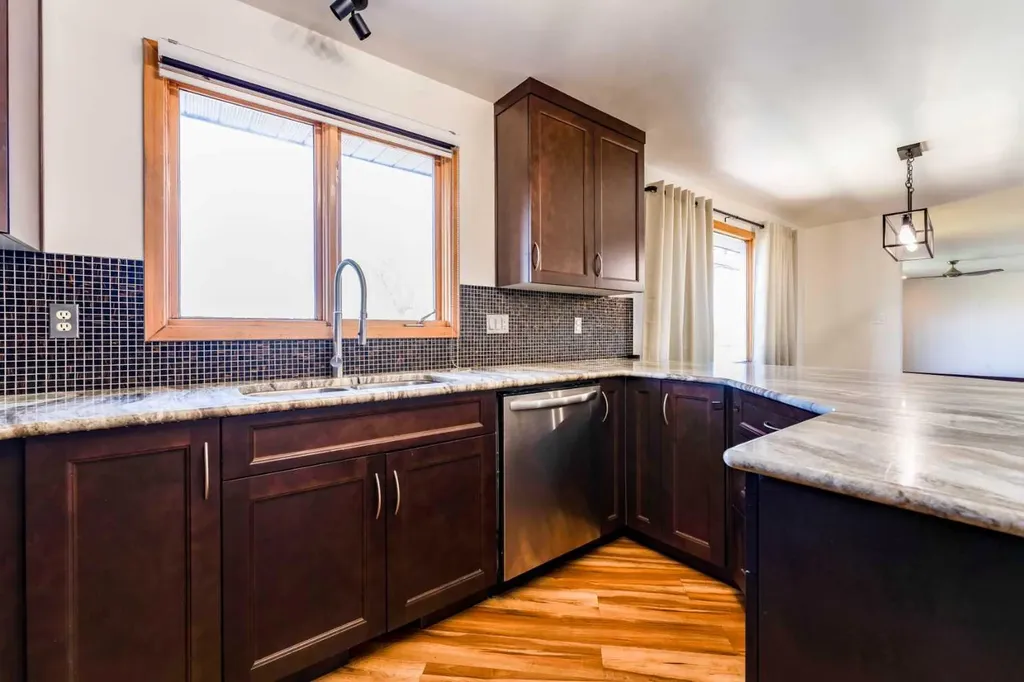 291062 Township Road 164 Nanton AB T0L0P0