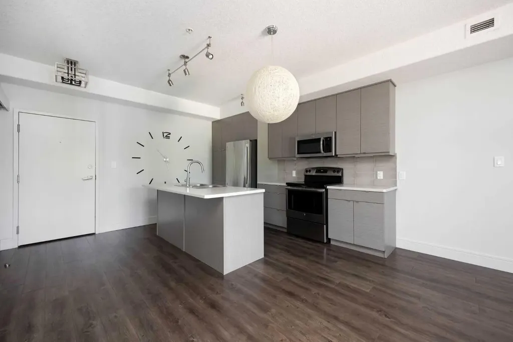 10218 King Street Fort Mcmurray AB T9H 1X9